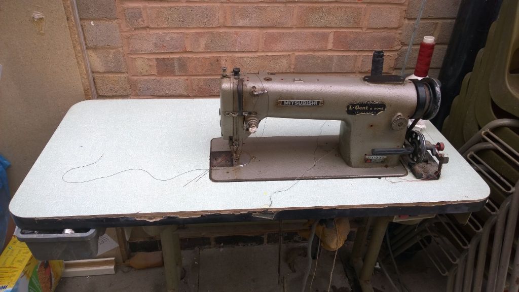 Mitsubishi DY330 Walking Foot Industrial Sewing Machine in Oadby