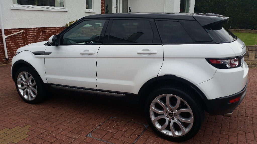 READVERTISED DUE TO TIMEWASTING.Evoque in Fuji White with Black panoramic glass roof with 20