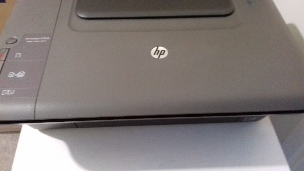 HP laserjet 105A printer, copier , scanner wiht half cartridge left ...