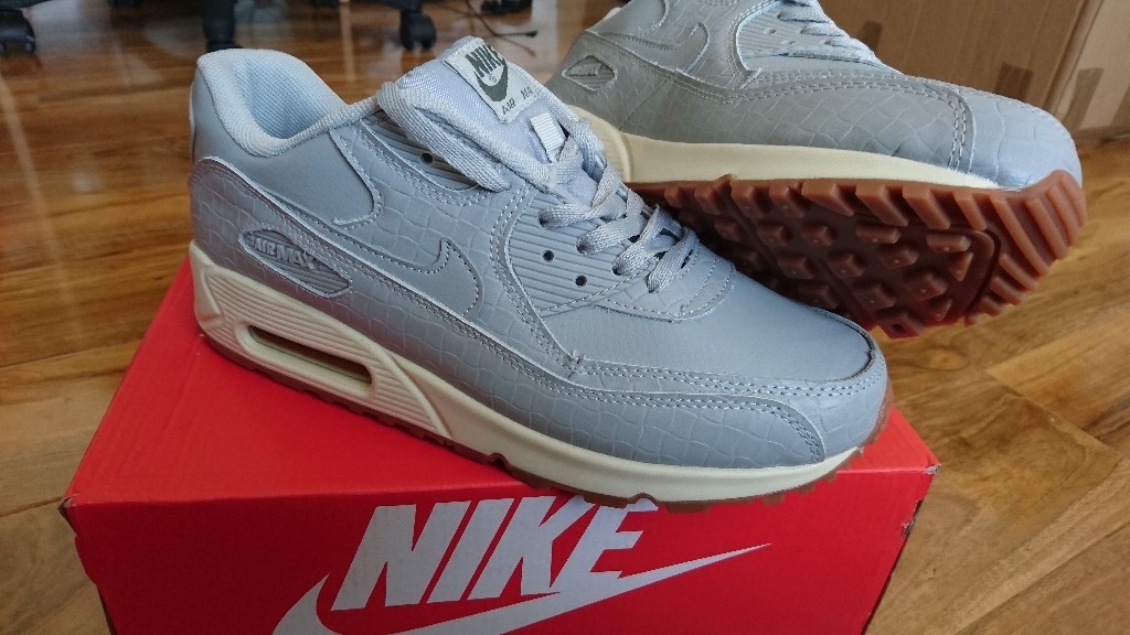 Mens Womens Adidas originals Superstar Trainers shoes size 7.5 White Nike air max 90 air jordan | in Enfield, London | Gumtree Mens Womens Adidas originals Superstar Trainers shoes size 7.5 White Nike air max 90 air jordan | in Enfield, London | Gumtree