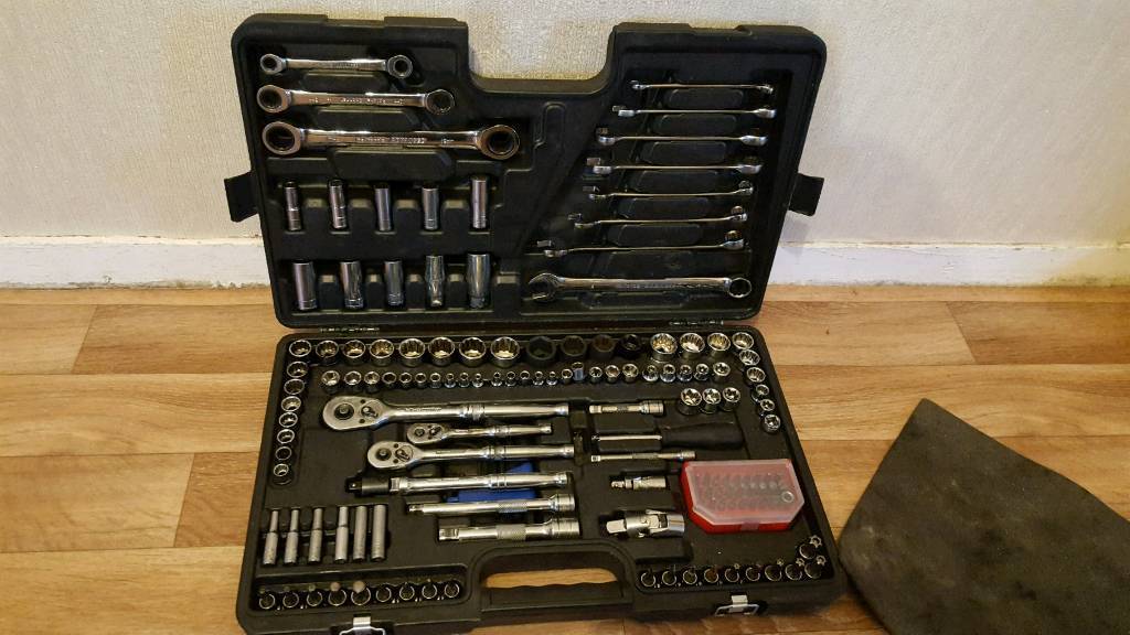 Halfords advanced tool box lifetime guaranteed in Boston