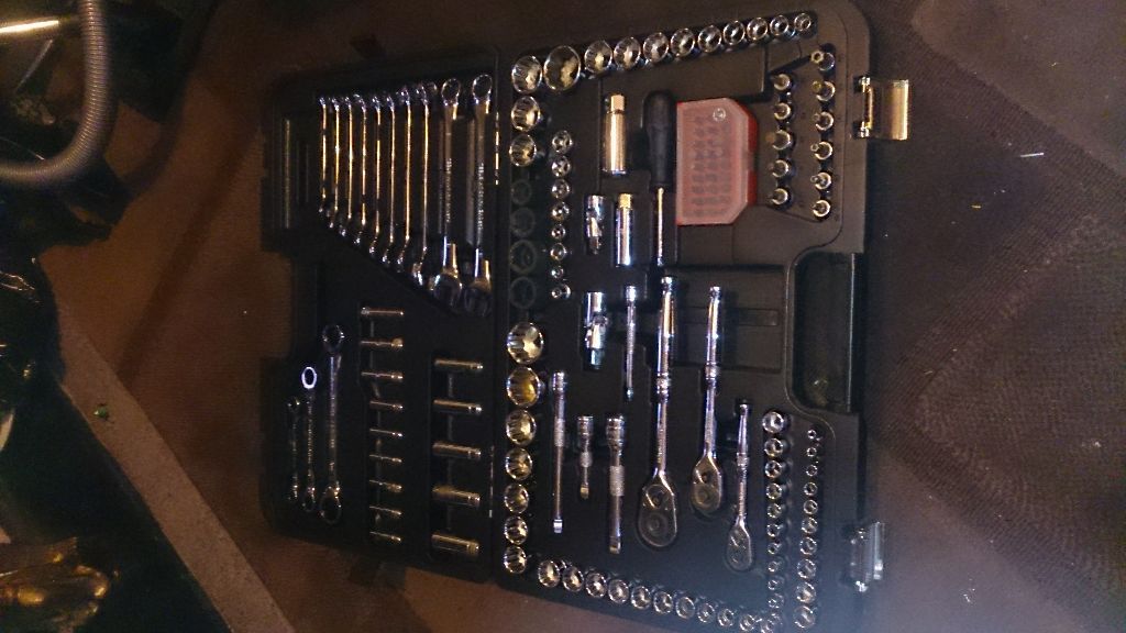 halfords advanced professional 150 piece socket set in Hammersmith