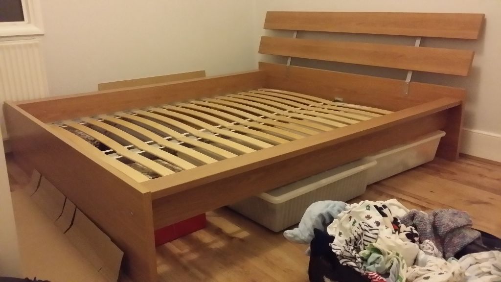 KING SIZE DOUBLE BED fits Euro size mattress (160 x 200cm) Ikea Hoppen