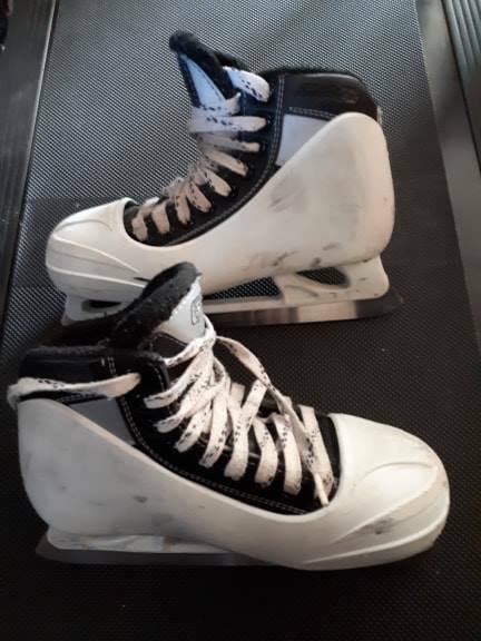 CCM Tacks 652 Ice Hockey Goalie Skates Size 4