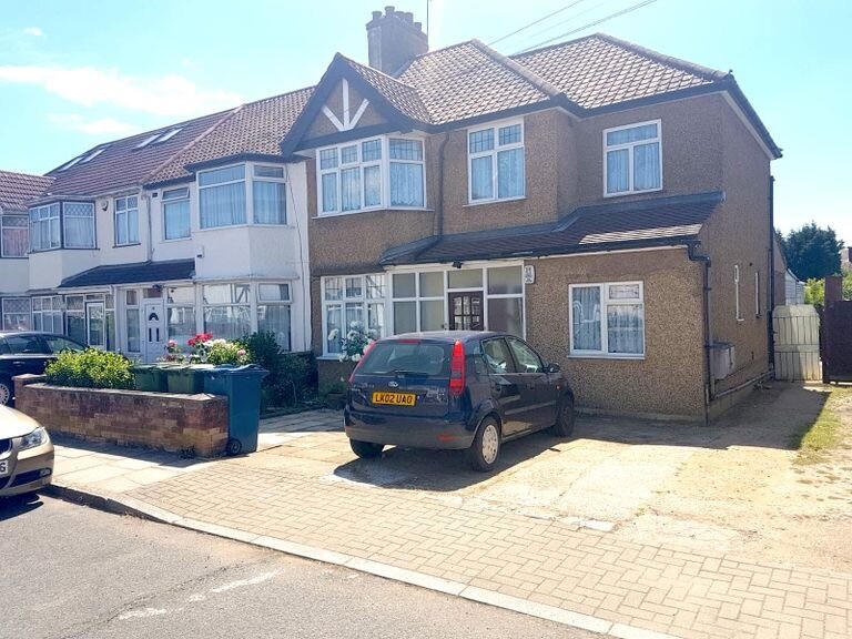 ***AMAZING 3 Bed Flat In Harrow*** in Harrow, London Gumtree