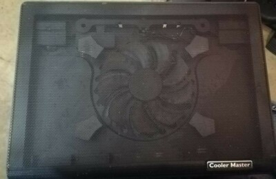 Cooler Master Notepal i100 Ultra slim Cooling Pad Silent fan in GREAT condition!