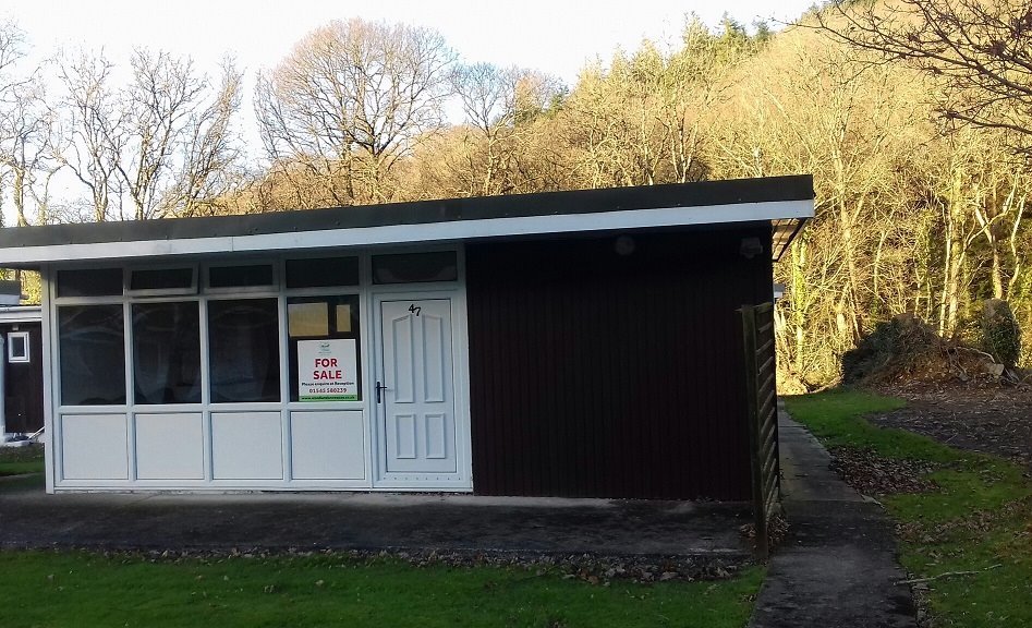 Holiday Home Chalet no. 47 Woodlands Park, New Quay, West Wales in New Quay, Ceredigion