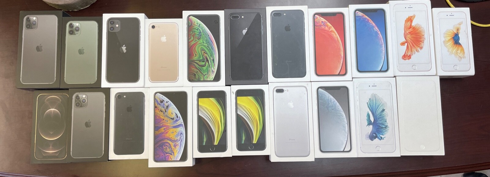 iPhone6s 本体　箱付き　ソフトバンク　アップル　美品 iPhone 6s 6s+ Plus Box Original Apple Retail Box Only