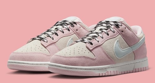 【新品同様】Nike Dunk Low ピンク/ホワイト20.5㎝ NIKE DUNK LOW PINK FOAM VALENTINE 2022 CW1590-601 WOMENS
