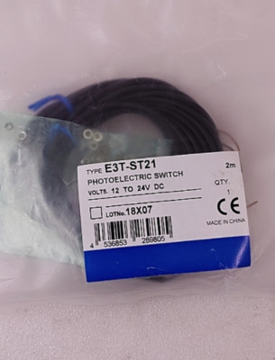ONE NEW OMRON E3T-ST21