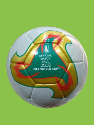 Adidas Fever Nova 2002 Fifa World Cup 2002 Soccer Match Ball/FOOTBALL SIZE 5