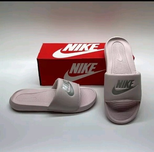 シューズ・サンダルその他 Nike Victory One Women's Slides CN9677-100 Nike Victori One Women's Slides. Nike ID