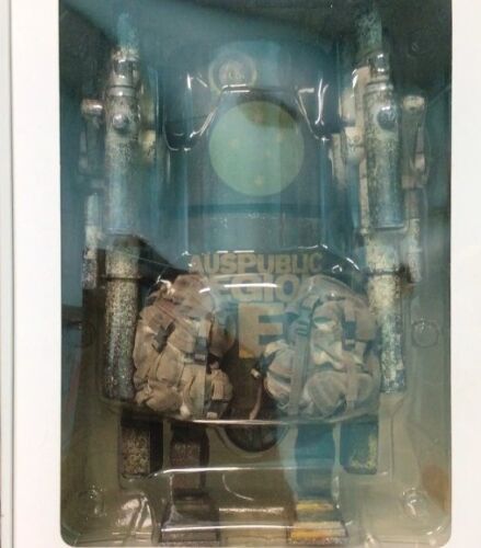 World War Robot - threeA - large Martin- Ashley wood 2010 = World War Robot - threeA - large Martin- Ashley wood 2010 =