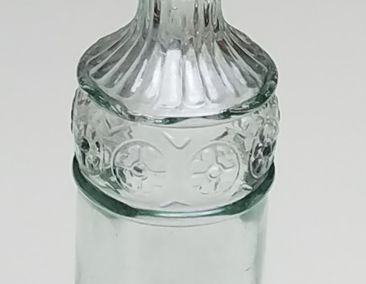 Clear Decorative Glass Wine Bottle w/Sutter Home Winery Cork - Slight Green Hue