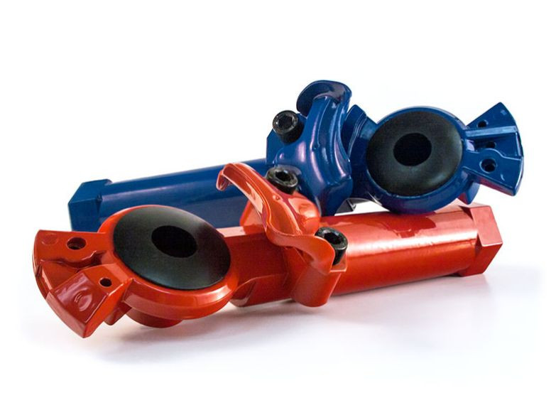 MAXXGRIP POWDER-COATED LONG GLADHAND SET SERVICE & EMERGENCY RED & BLUE PAIR