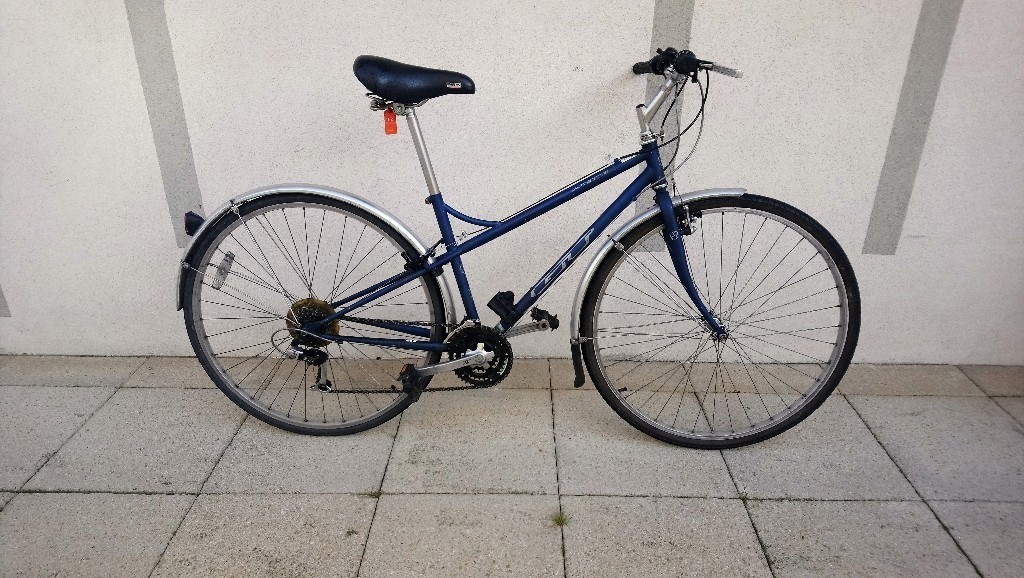 gt arette hybrid bike