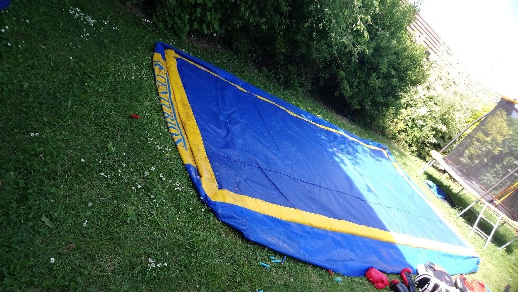 Large crash mat in Leigh, Manchester Gumtree