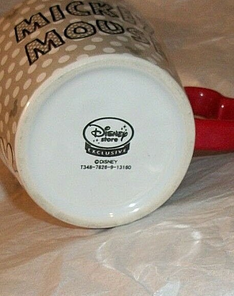 Disney Store Exclusive Mug Cup Mickey Mouse Heart Shape Handle Red Inside Dotted