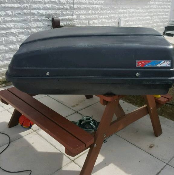 Car roof box in Bradford, West Yorkshire Gumtree