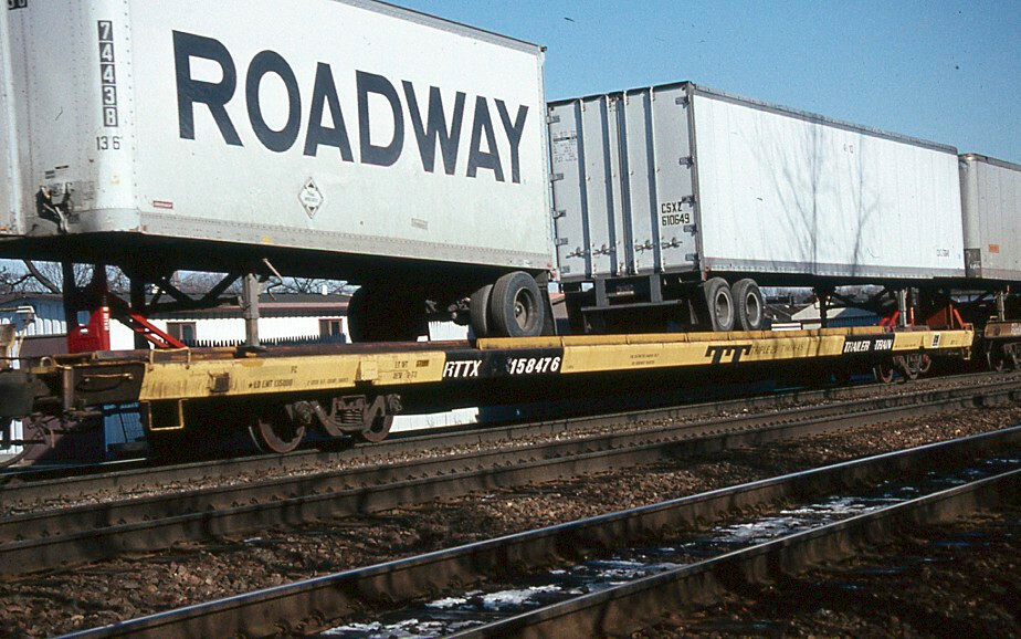 鉄道模型 TURNPIKE LIVESTOCK TRAILER MAMMOTH 26-Foot Continuous Gooseneck Livestock Trailer Light Blue