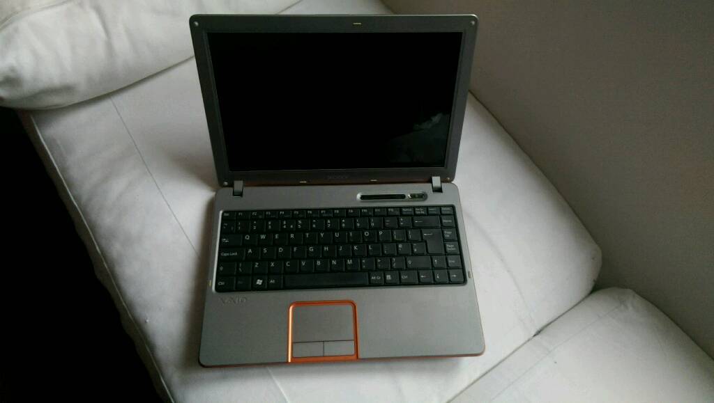 Vgn-nr140e