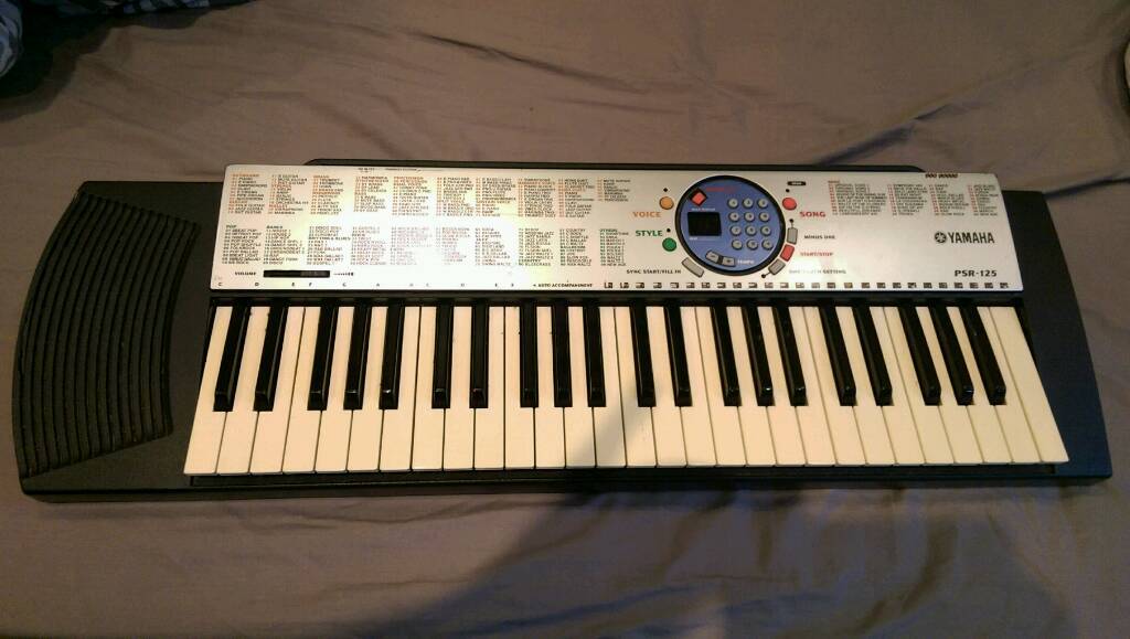 Yamaha PSR125 FULL SIZE KEYBOARD in Greenwich, London Gumtree