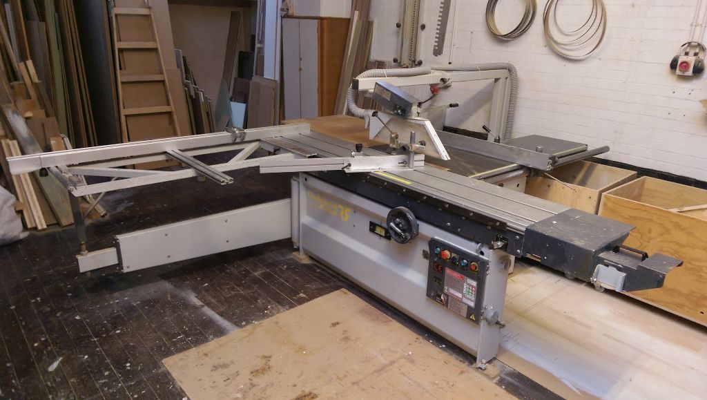 ROBLAND Z250 Panel Saw for sale in VERY GOOD CONDITION in Leyton