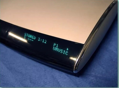 Bose Lifestyle AV-38 Media Center/DVD player with Hard Drive-200 hours of uMusic