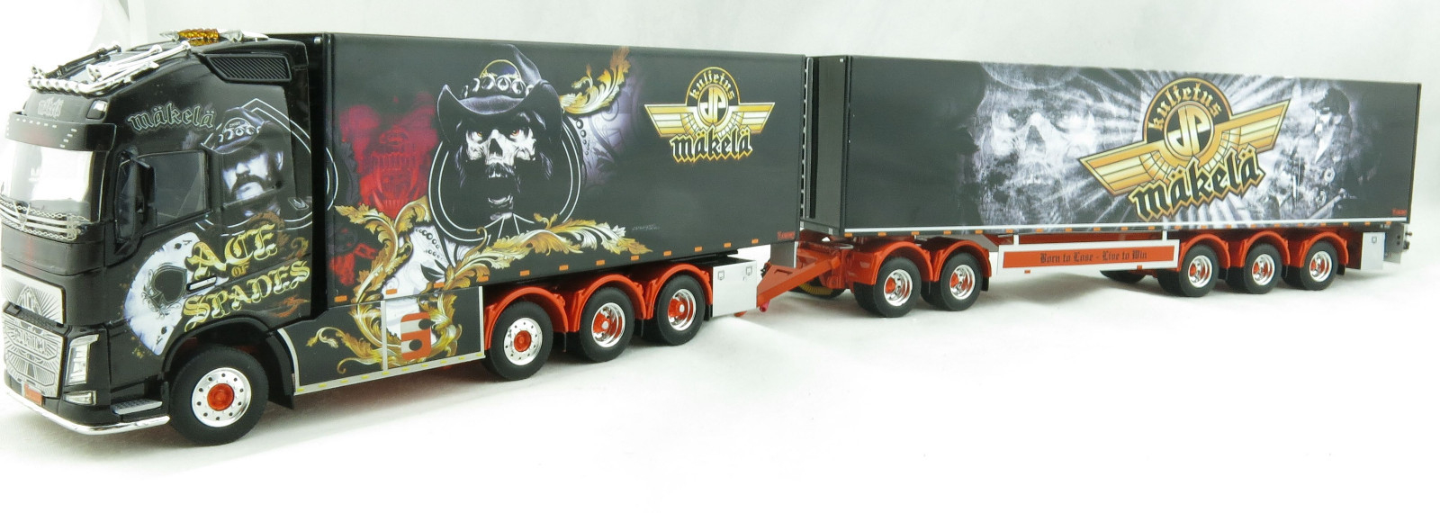WSI 01-2336 VOLVO FH4 GLOBETROTTER XL 8x4 SWEDEN TRUCK