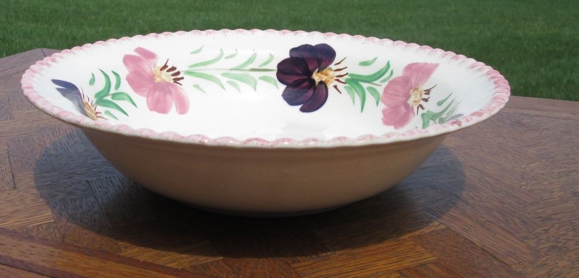 VTG BLUE RIDGE SOUTHERN POTTERIES PINK & PURPLE FLOWER WREATH VEGETABLE BOWL