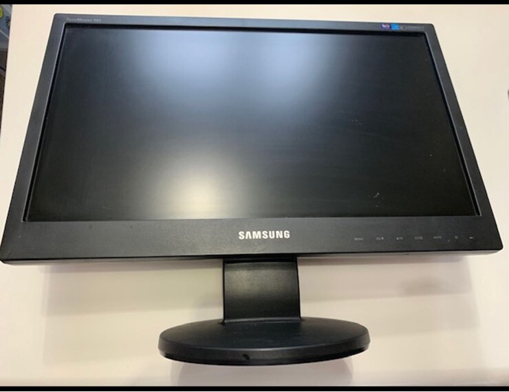 Samsung 18 inch monitor in Luton, Bedfordshire Gumtree