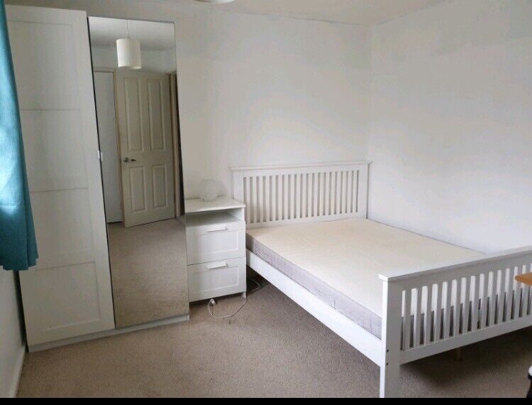 Double Room Rent Furnished All Bills Included Bracknell In Bracknell Berkshire Gumtree
