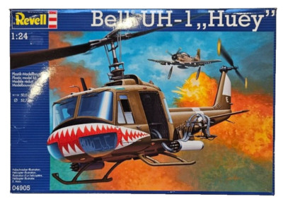 Bell UH-1  Huey  Revell 04905 Maßstab 1:24 Scale 1:24