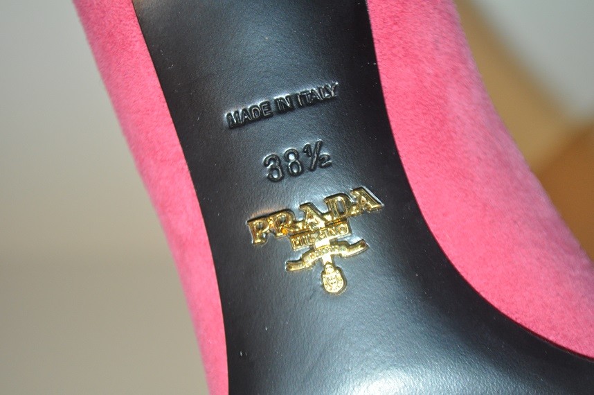 Pre-owned Prada $950+  Crystal Brooch Pointy Toe Pump 65 Heel Shoe Pink Suede 38.5 - 8