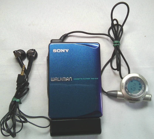 SONY　WALKMAN CASSETTE PLAYER WM−EX９ SONY Cassette Walkman WM-EX9 Blue Purple Rare Working