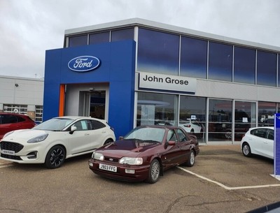 Ford Sierra Sapphire Cosworth 4x4 in Magenta Red