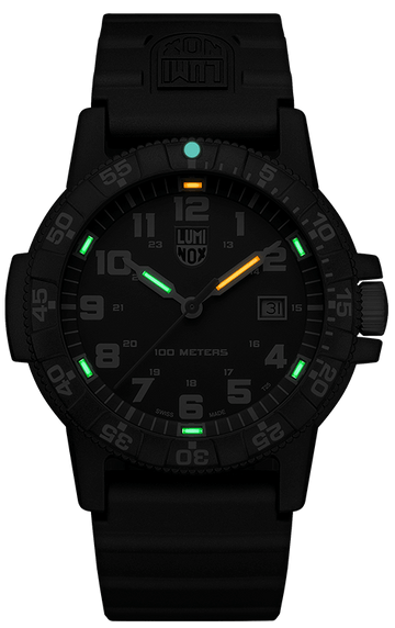 Pre-owned Luminox Xs.0323.l Leather Back Sea Turtle Giant Blue Dial 44mm Quartz Mens Watch