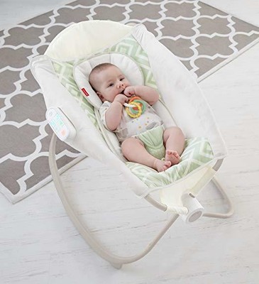 Fisher-Price Deluxe Auto Rock 'n Play Sleeper with SmartConnect, Green/White