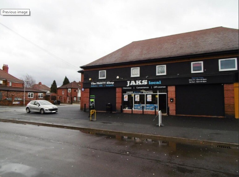 Beeston, Leeds Commercial Unit Shop Retail Supermarket