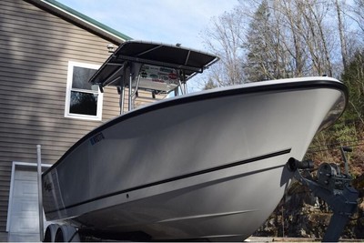 Mako 204 Center Console