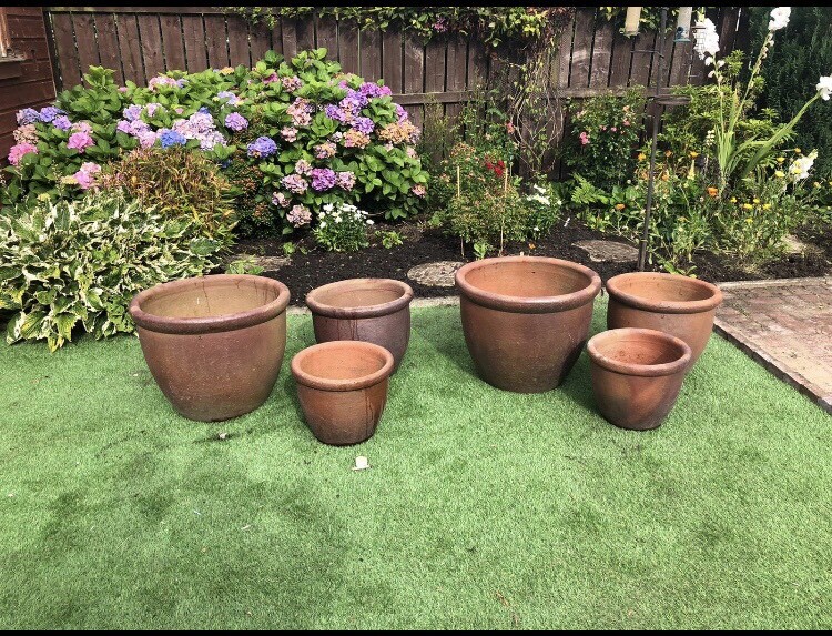 6 Large Clay Garden Pots Frostproof in Larkhall, South Lanarkshire