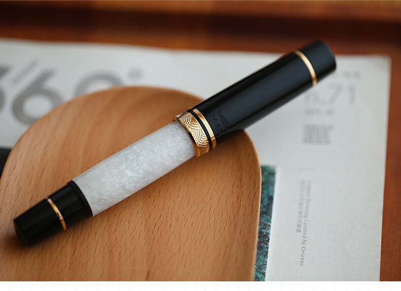 New MAJOHN P139 Expedition Piston Resin Retro Fountain Pen EF/F/M Nib With Box