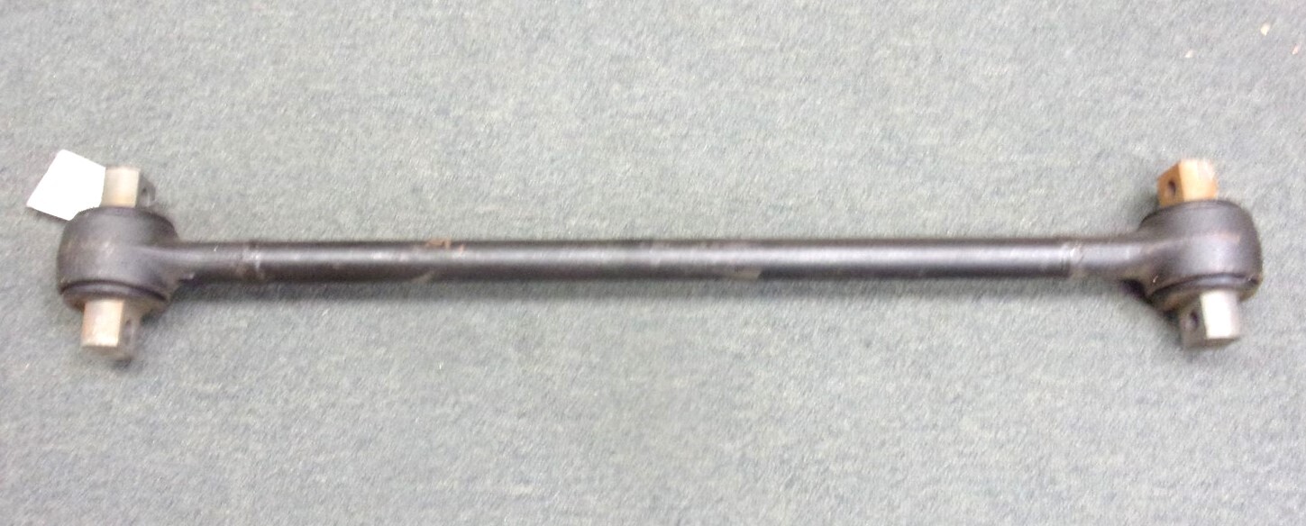 1516531C91 NEW INTERNATIONAL TORQUE ROD 34 1516531C91 NEW INTERNATIONAL TORQUE ROD 34