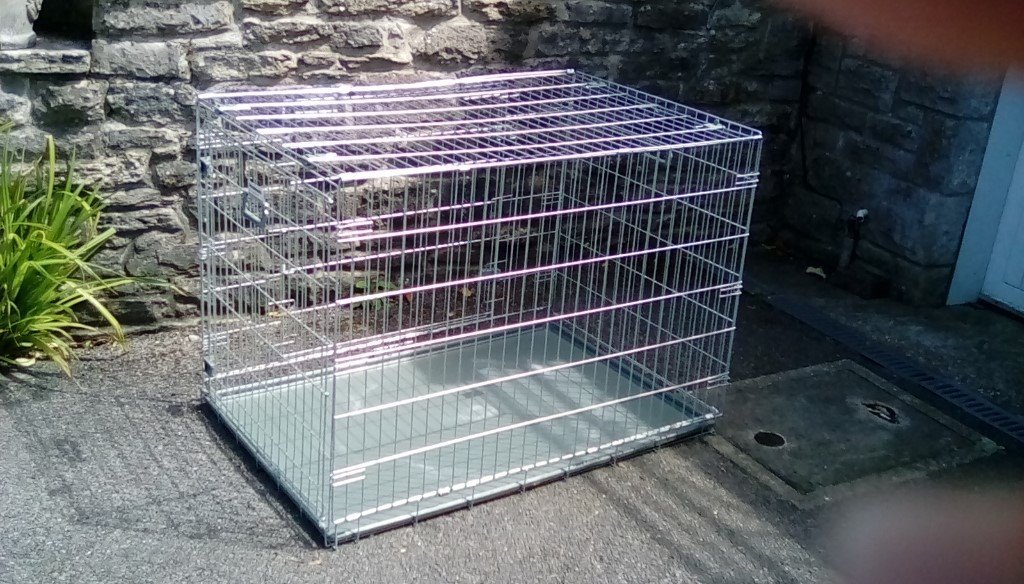 Dog Cage XL Rosewood foldable with handle excellent condition 107cm x 71cm x 79cm in Swanage