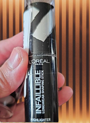 L Oreal Paris Infallible Stobe Highlight Stick 500 Frozen 9g