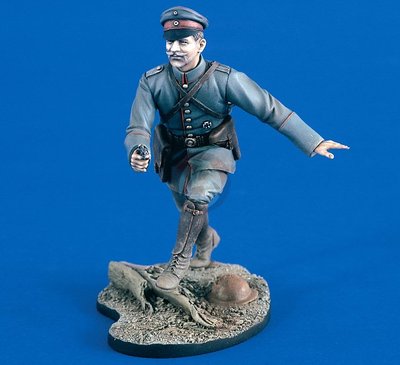 Verlinden 120mm 1/16 Leutnant German Army Officer 2d Lt WWI Running w/Luger 1975