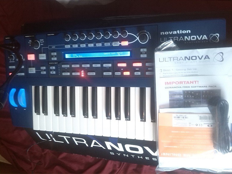 Novation ULTRANOVA synth interface midi synthesizer world class sound ...