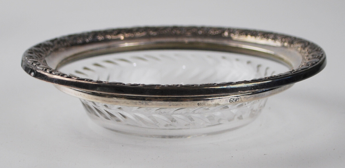 Vintage Glass Dish with sterling rim Laurel Star Ivy design Marked