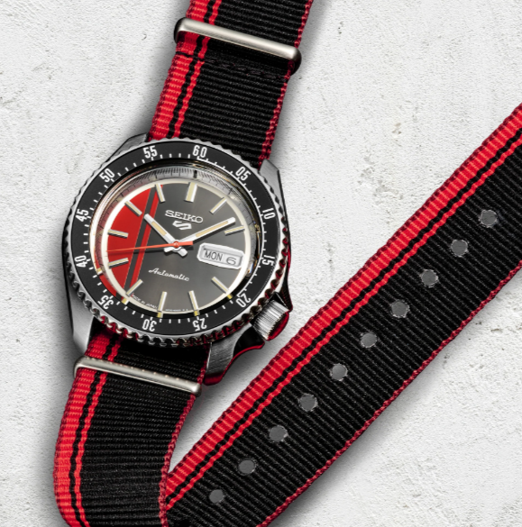 Pre-owned Seiko 5 Sports U.s. Special Creation 42.5 Mm Red Dial Men's Watch Srpk71