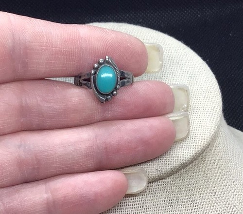 Vintage Sterling Silver 925 Southwestern Turquoise Stone